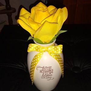 Decorative Flower Vase 🌸